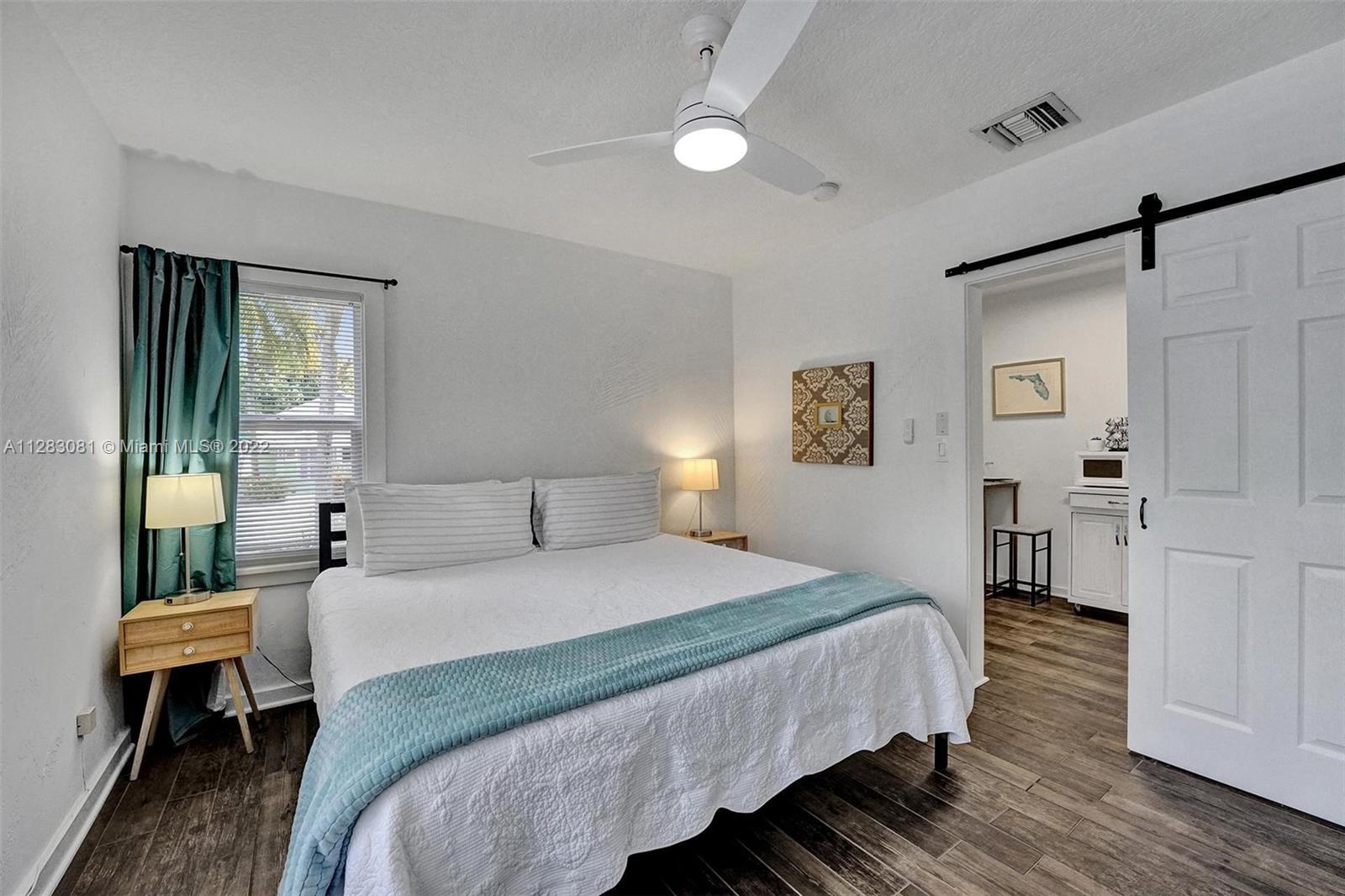 See details / 1121 sq. ft. $ 2023-01-04 0 Photo