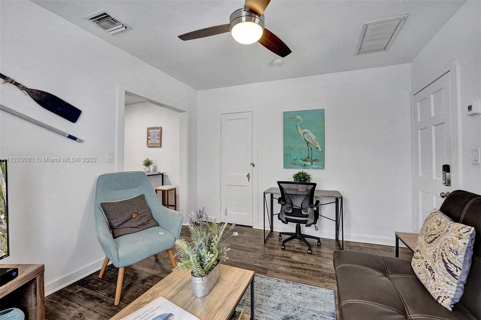 See details / 1121 sq. ft. $ 2023-01-04 0 Photo