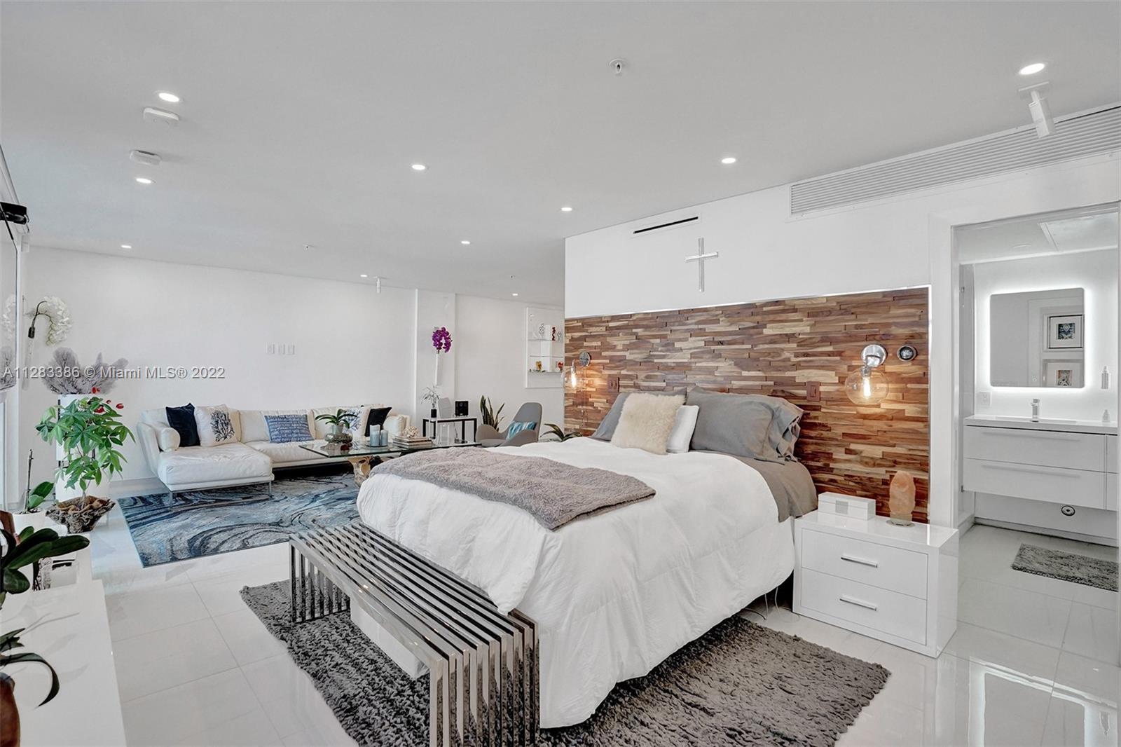 Photo of 3001 Ocean Dr #601, Hollywood, Florida, 33019 -