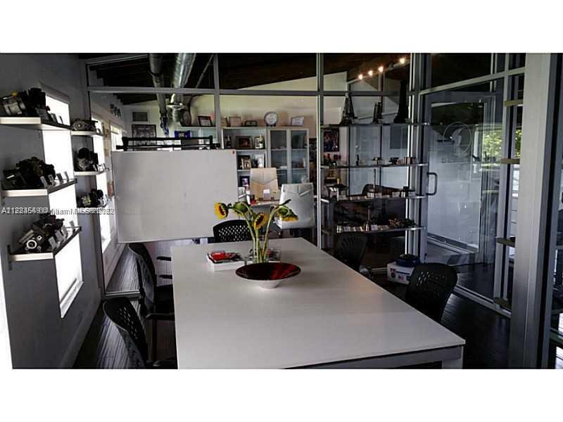 See details / sq. ft. $ 2022-10-04 0 Photo