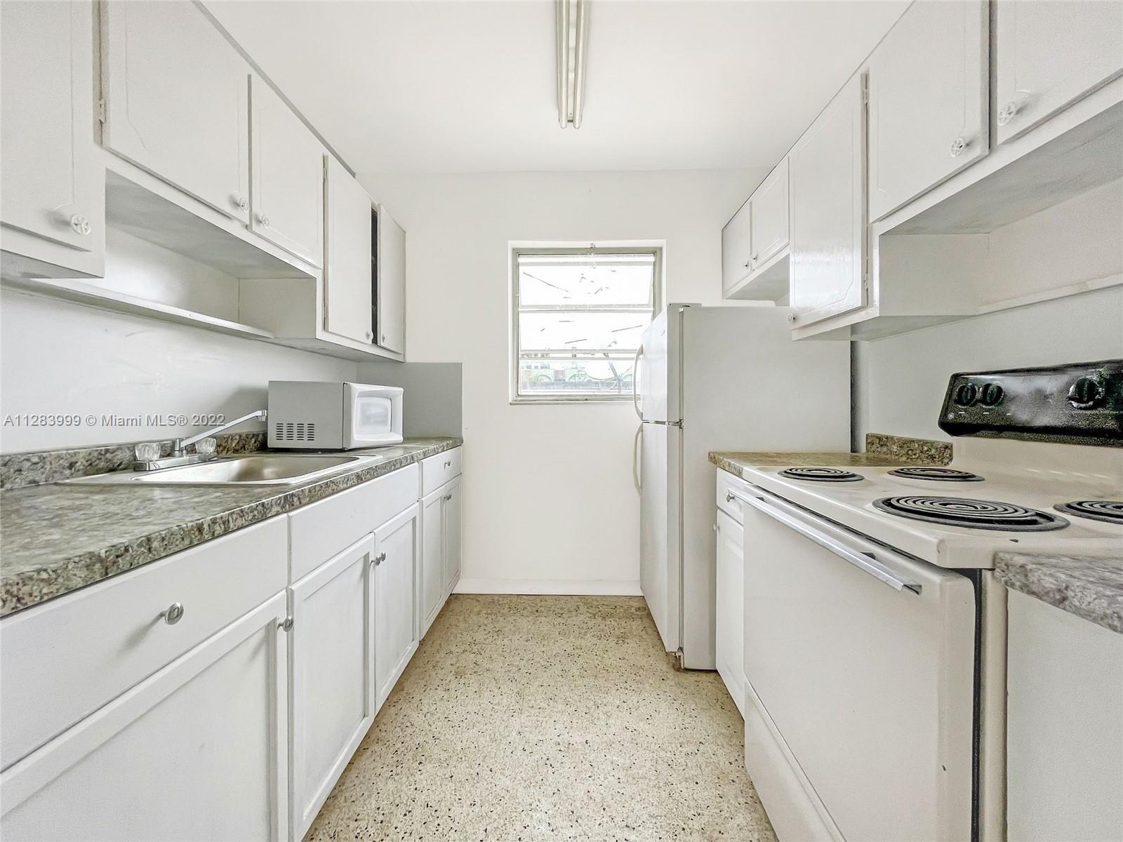 See details / sq. ft. $ 2022-10-04 0 Photo