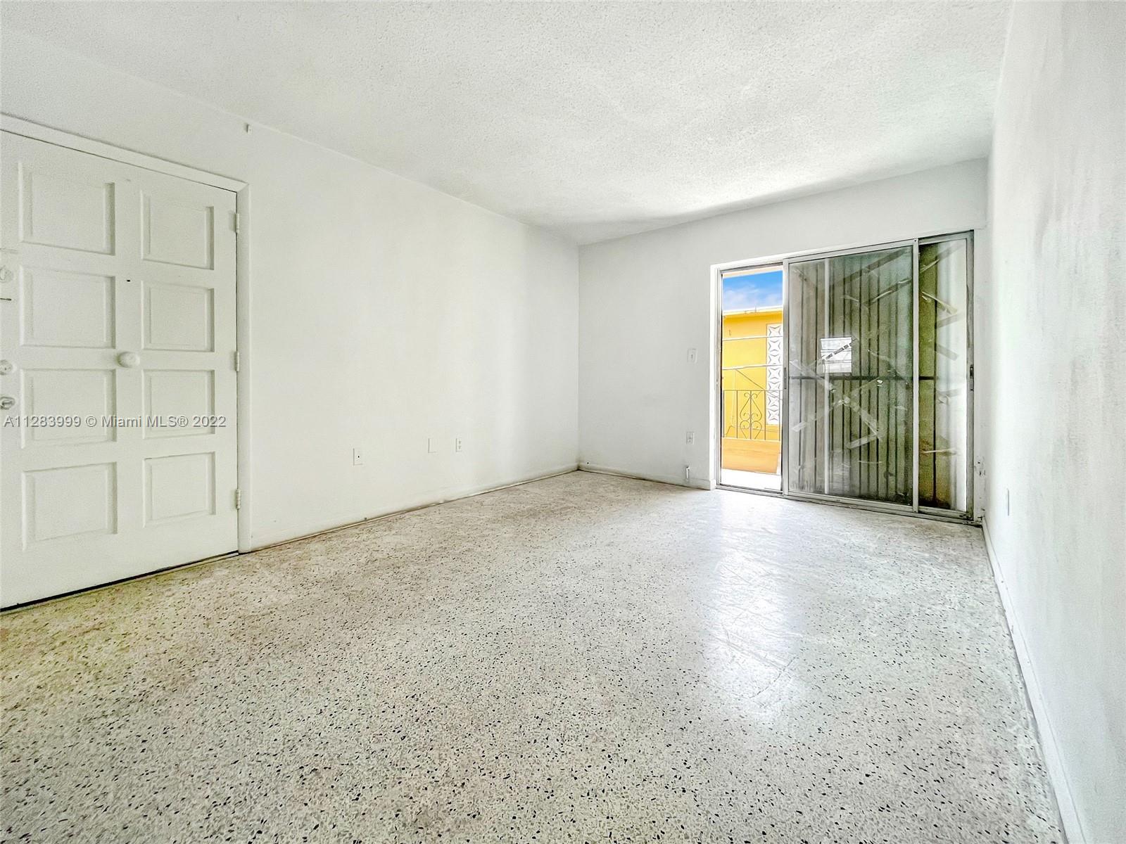 See details / sq. ft. $ 2022-10-04 0 Photo