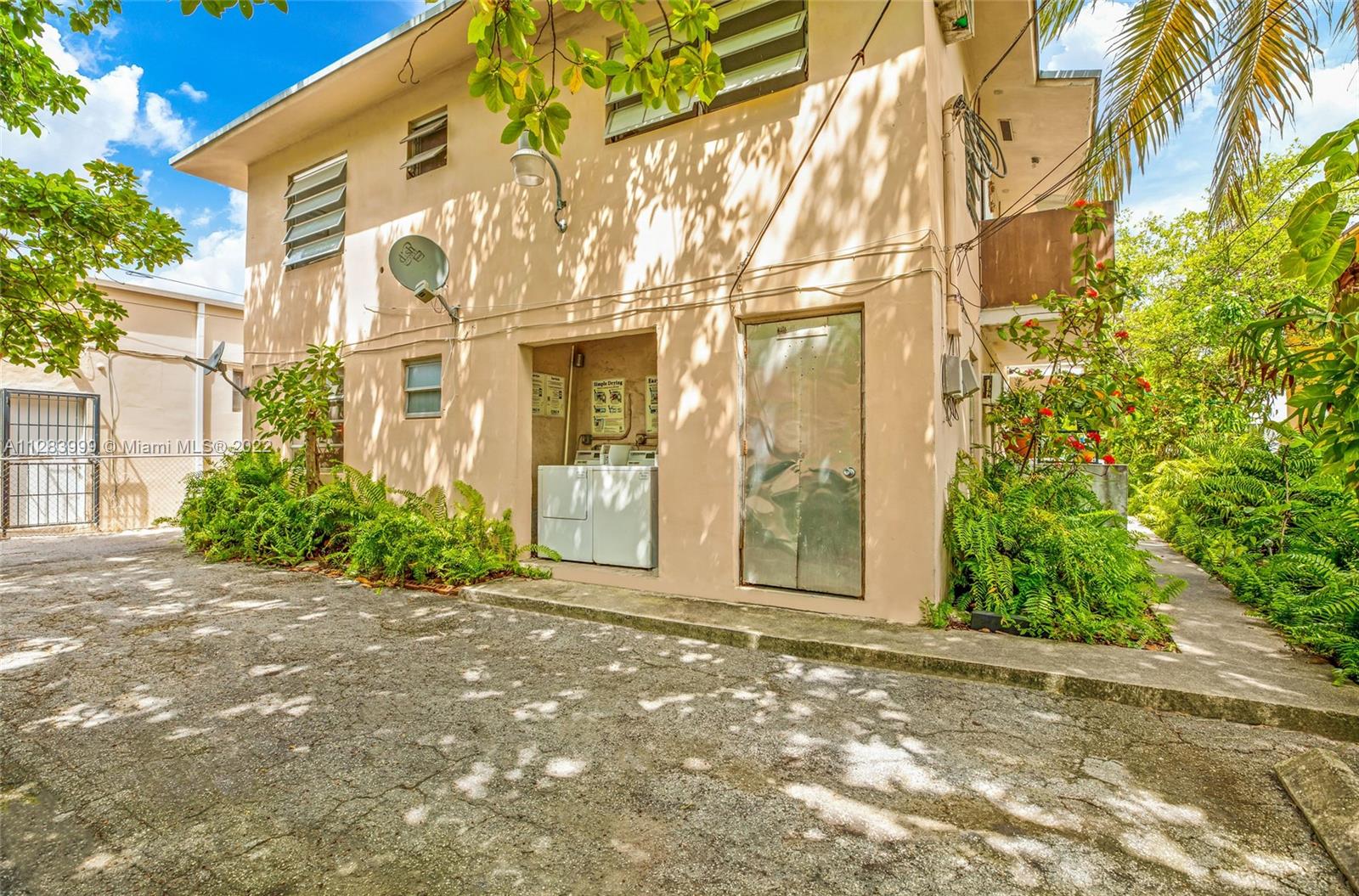 See details / sq. ft. $ 2022-10-04 0 Photo