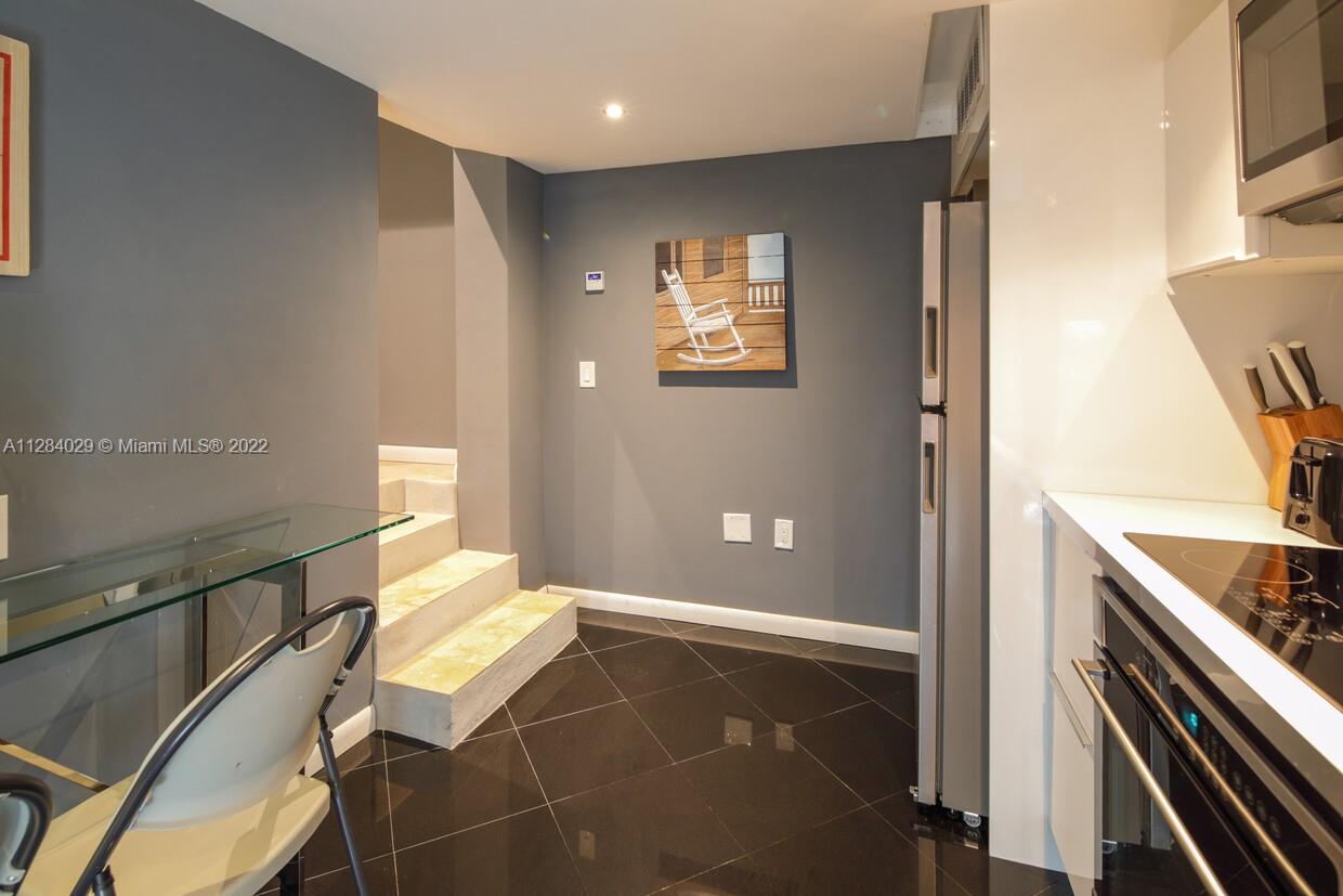 See details / sq. ft. $ 2022-10-04 0 Photo