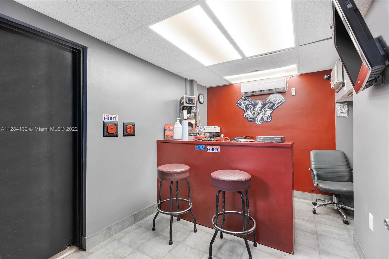 See details / sq. ft. $ 2022-10-19 0 Photo
