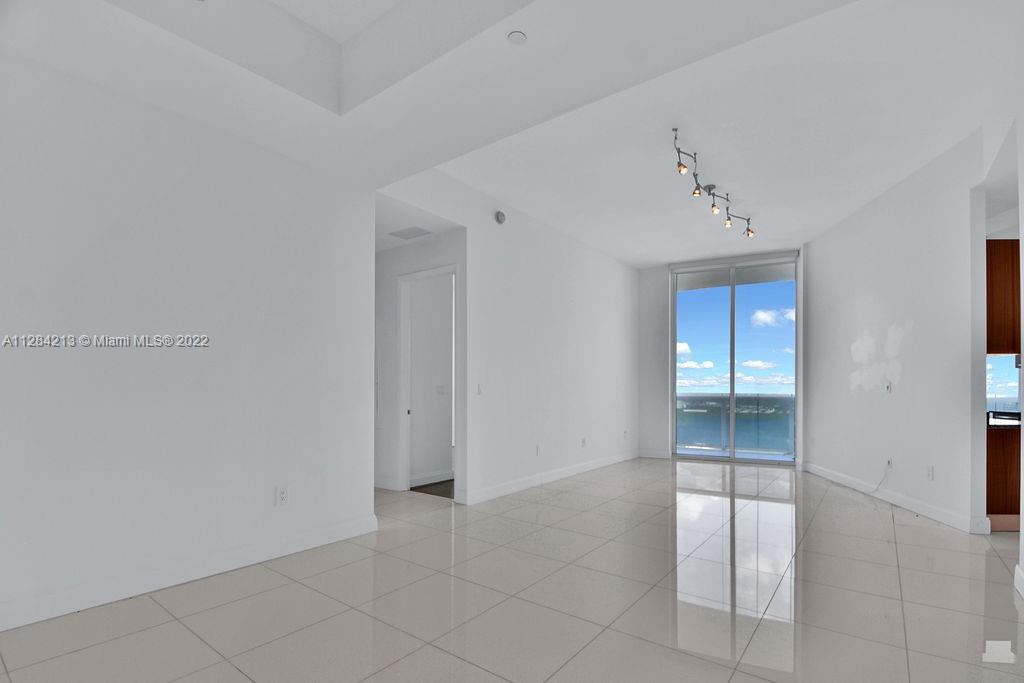See details 3905 2 / 2 1435 sq. ft. $ 2022-10-05 0 Photo