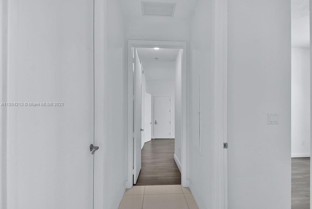 See details 3905 2 / 2 1435 sq. ft. $ 2022-10-05 0 Photo