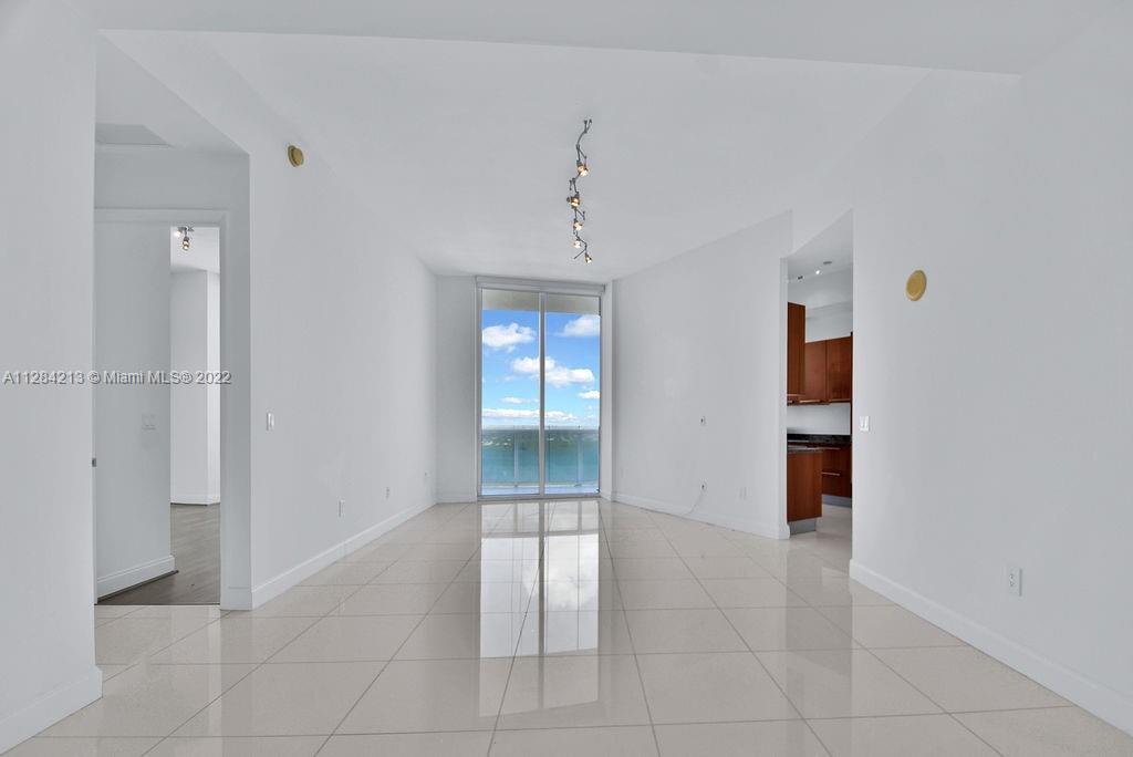 See details 3905 2 / 2 1435 sq. ft. $ 2022-10-05 0 Photo