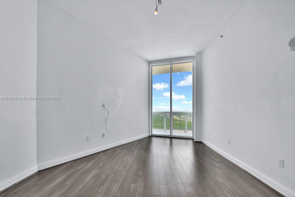 See details 3905 2 / 2 1435 sq. ft. $ 2022-10-05 0 Photo
