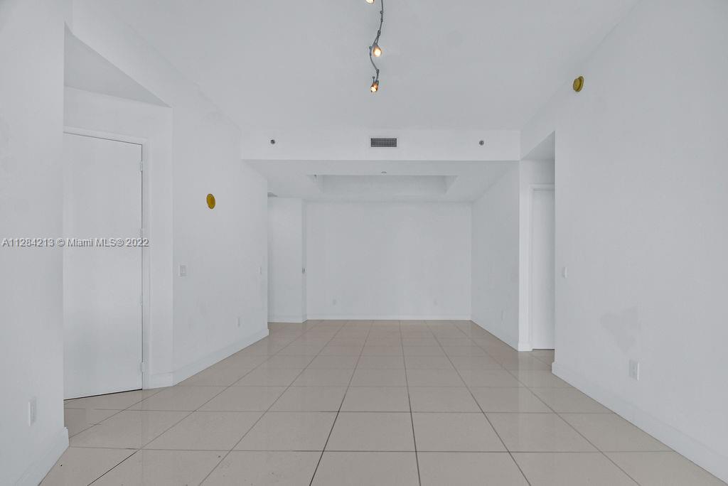 See details 3905 2 / 2 1435 sq. ft. $ 2022-10-05 0 Photo