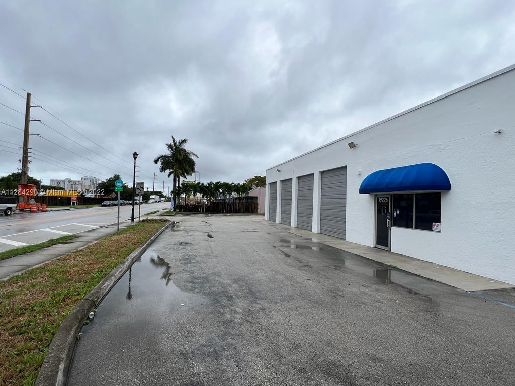 See details / sq. ft. $ 2022-10-10 0 Photo