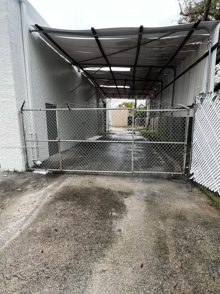 See details / sq. ft. $ 2022-10-10 0 Photo