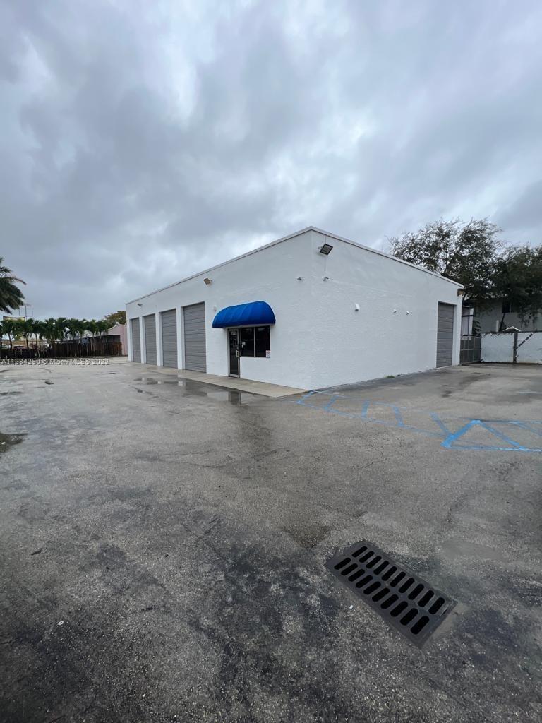 See details / sq. ft. $ 2022-10-10 0 Photo