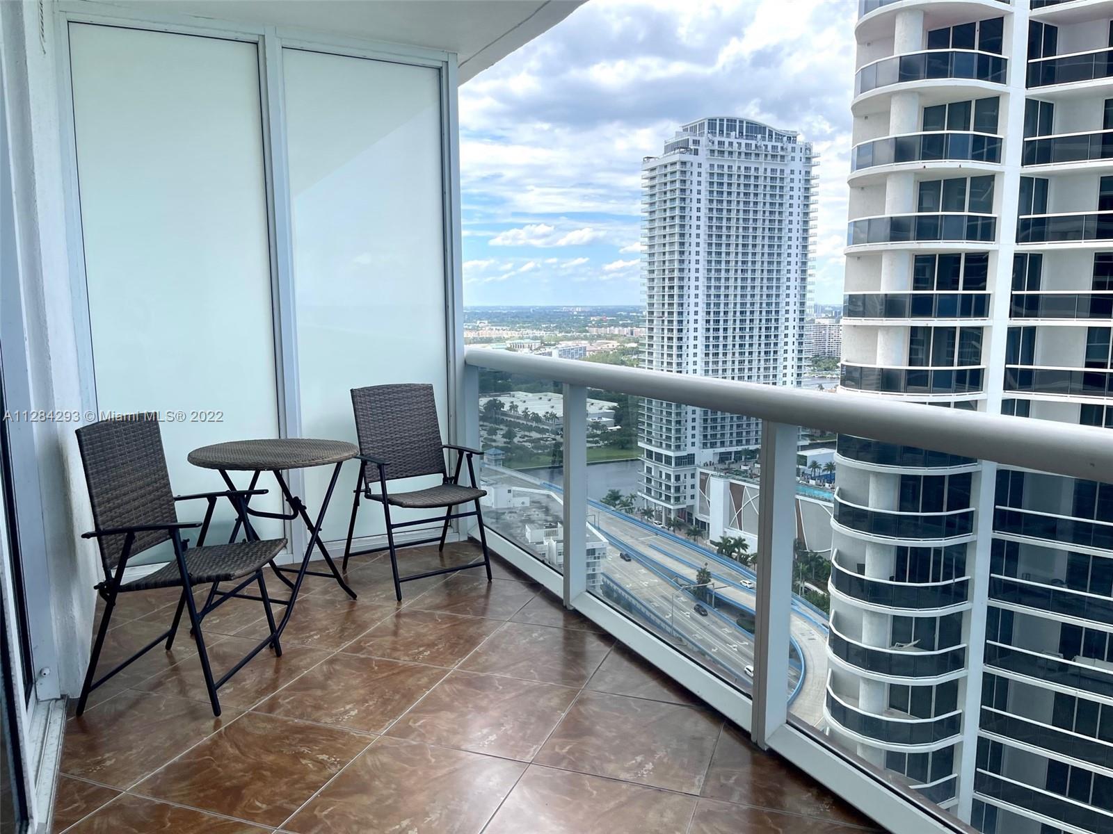 See details 3009 1 / 1 844 sq. ft. $ 2022-10-05 0 Photo