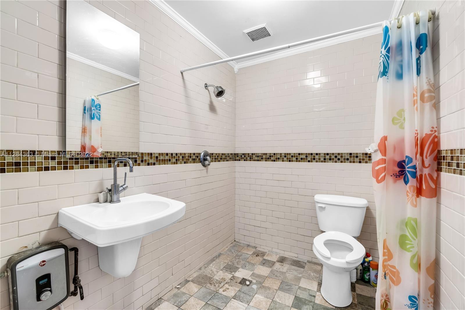 See details D-2 / sq. ft. $ 2022-10-05 0 Photo