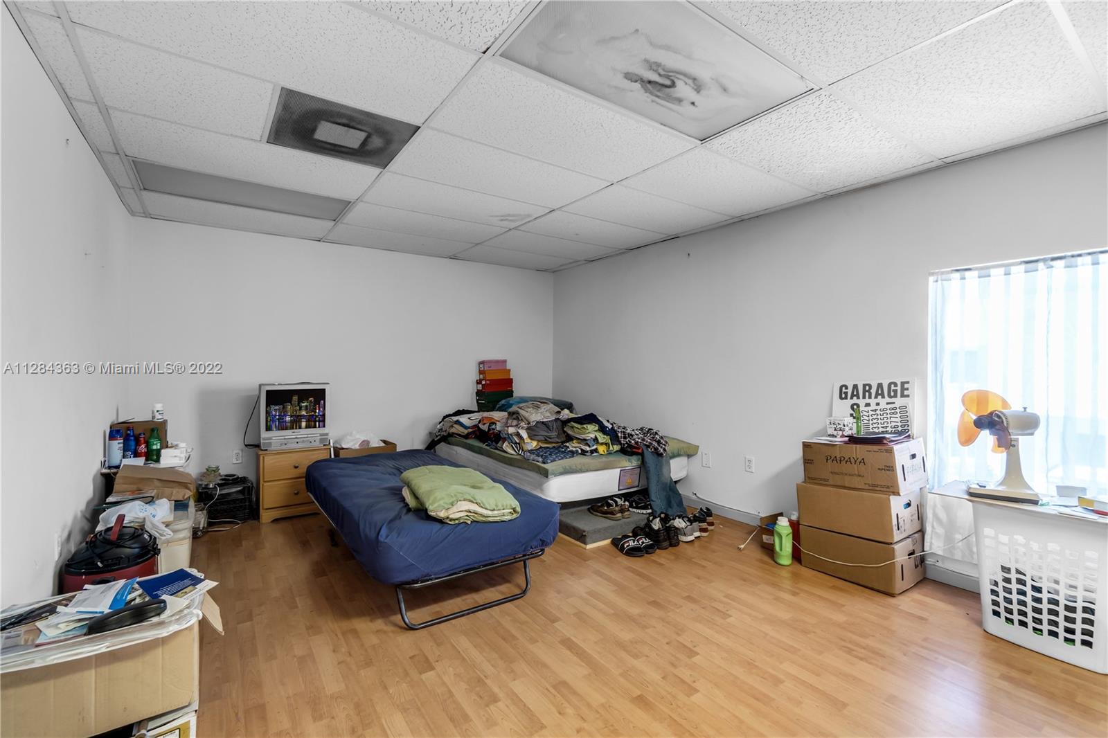 See details D-2 / sq. ft. $ 2022-10-05 0 Photo