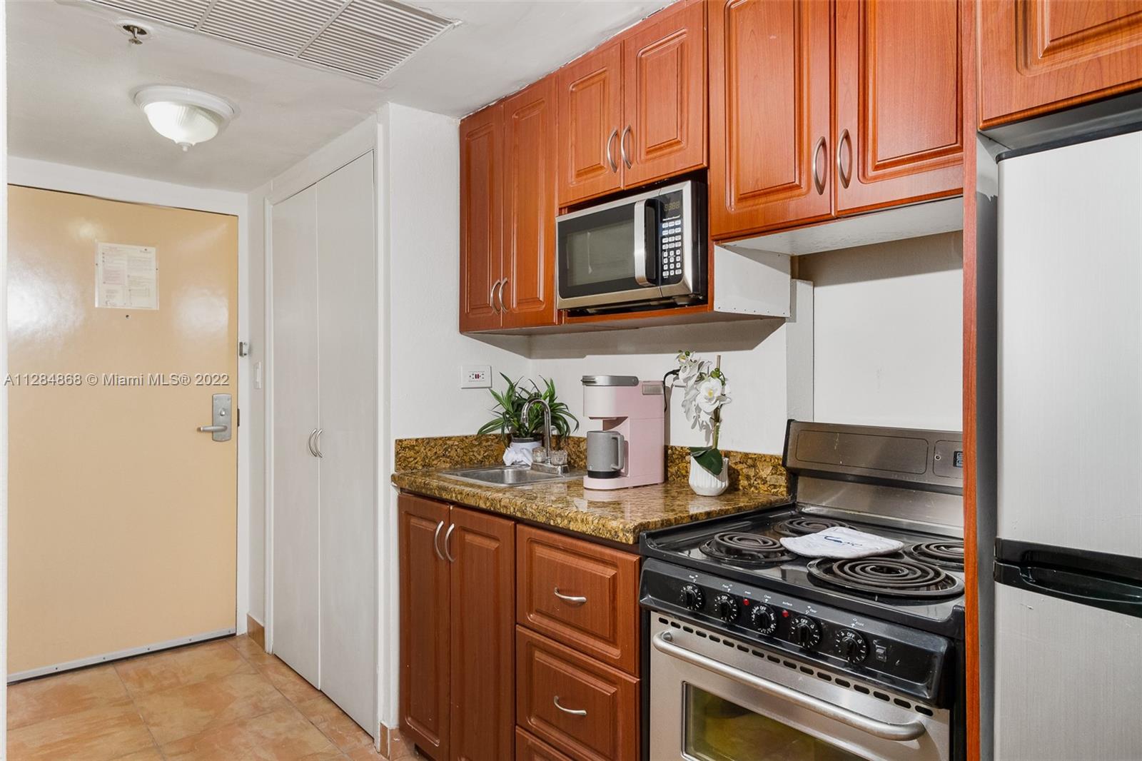 Photo of 19201 Collins Ave #641, Sunny Isles Beach, Florida, 33160 -