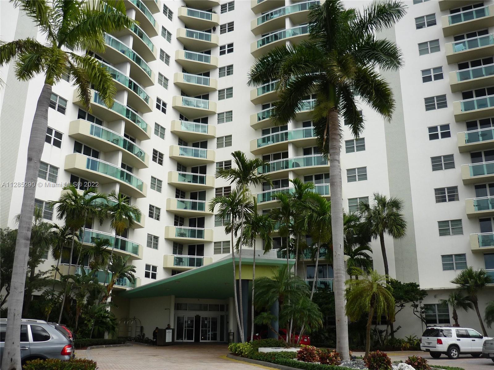 Photo of 3001 Ocean Dr #433, Hollywood, Florida, 33019 -