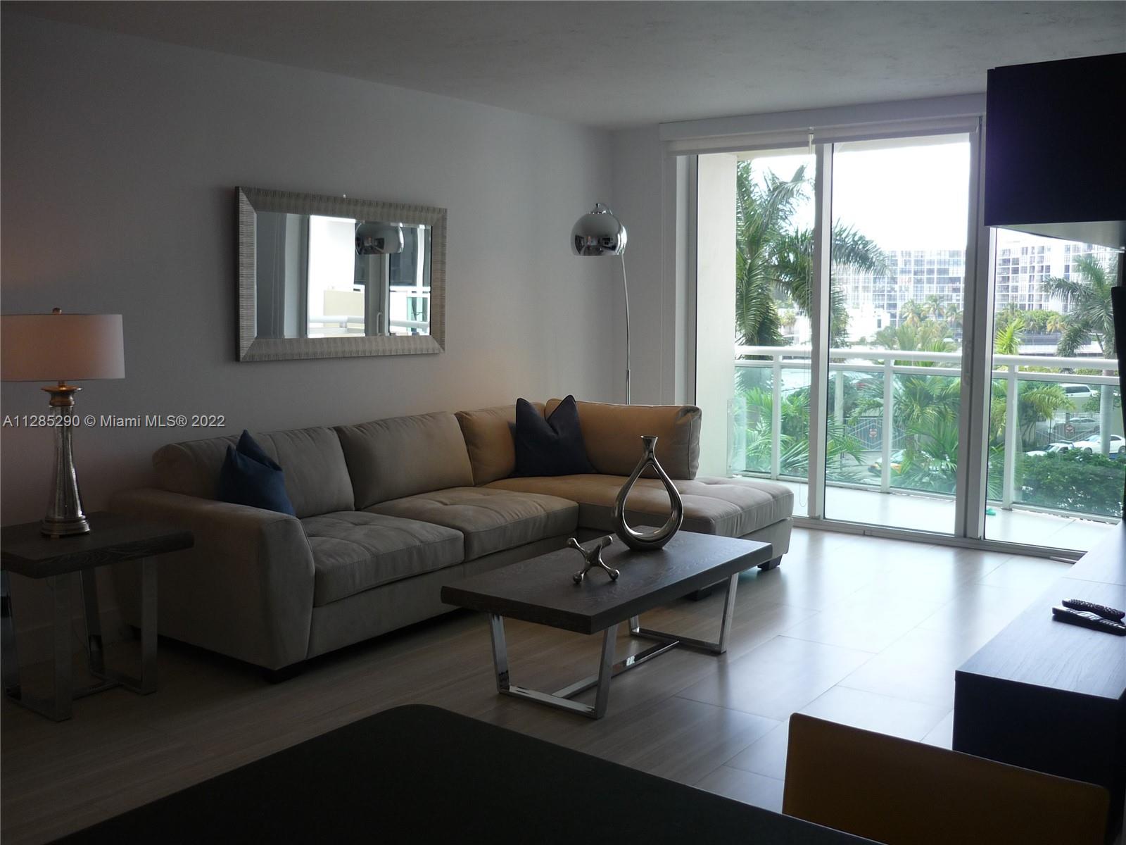 Photo of 3001 Ocean Dr #433, Hollywood, Florida, 33019 -