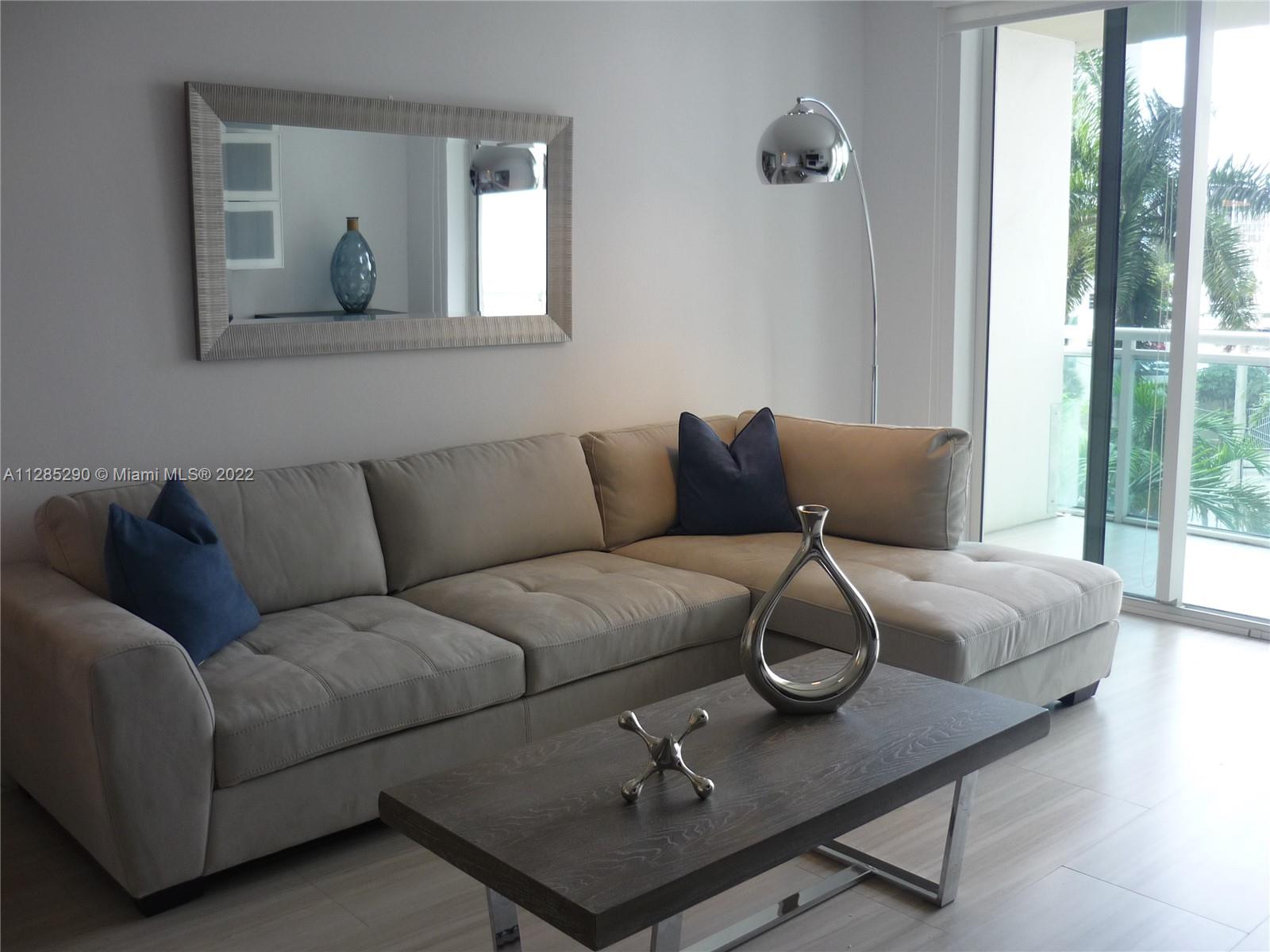 Photo of 3001 Ocean Dr #433, Hollywood, Florida, 33019 -
