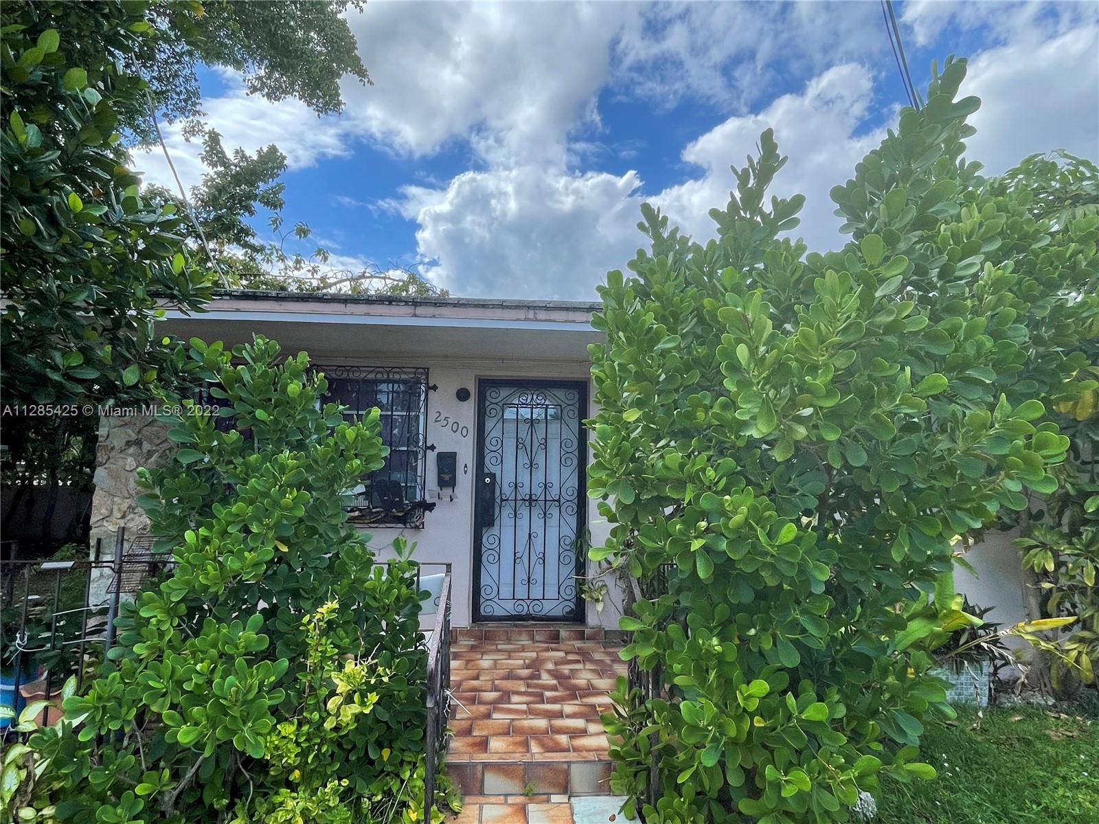 See details / 1200 sq. ft. $ 2022-10-07 0 Photo