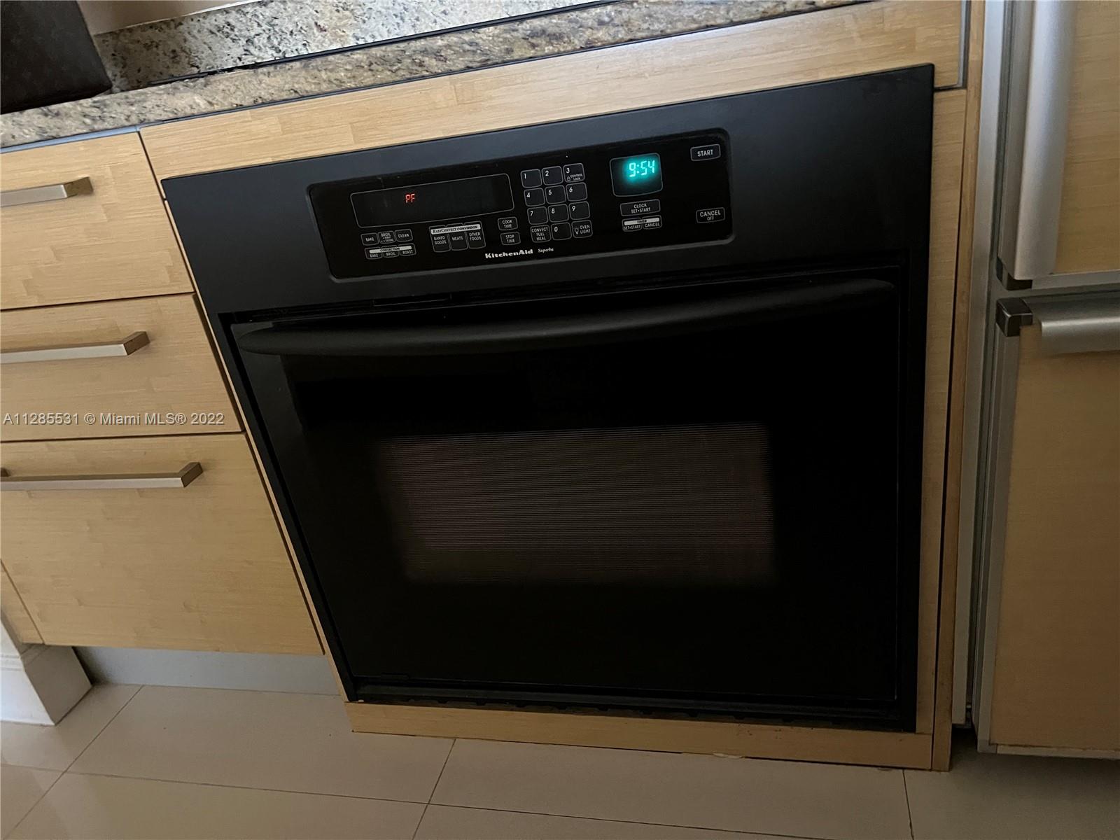 Ver detalles 2006 2 / 1 1086 sq. ft. $ 2022-10-07 0 foto
