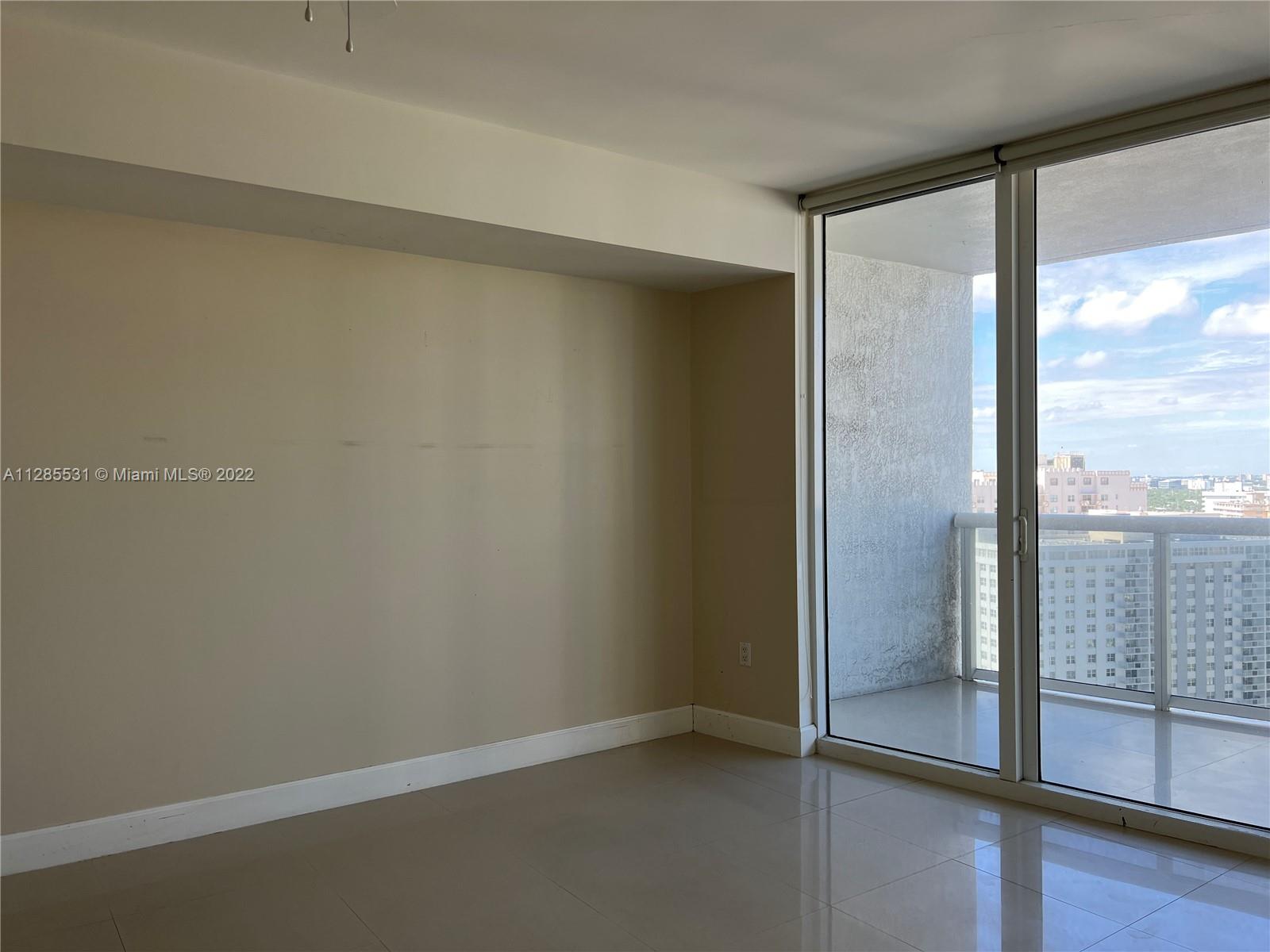 Ver detalles 2006 2 / 1 1086 sq. ft. $ 2022-10-07 0 foto