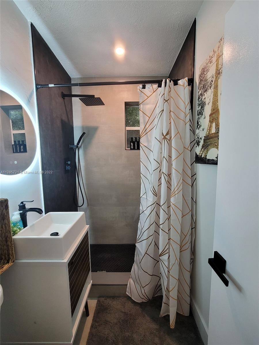 See details / 2252 sq. ft. $ 2023-01-02 0 Photo