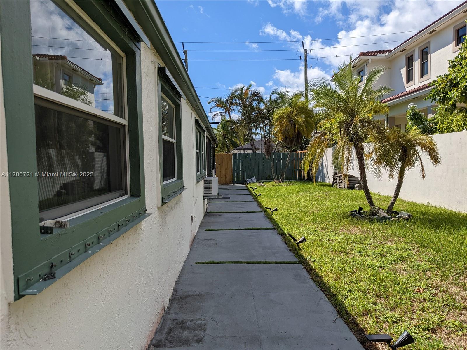 See details / 2252 sq. ft. $ 2023-01-02 0 Photo