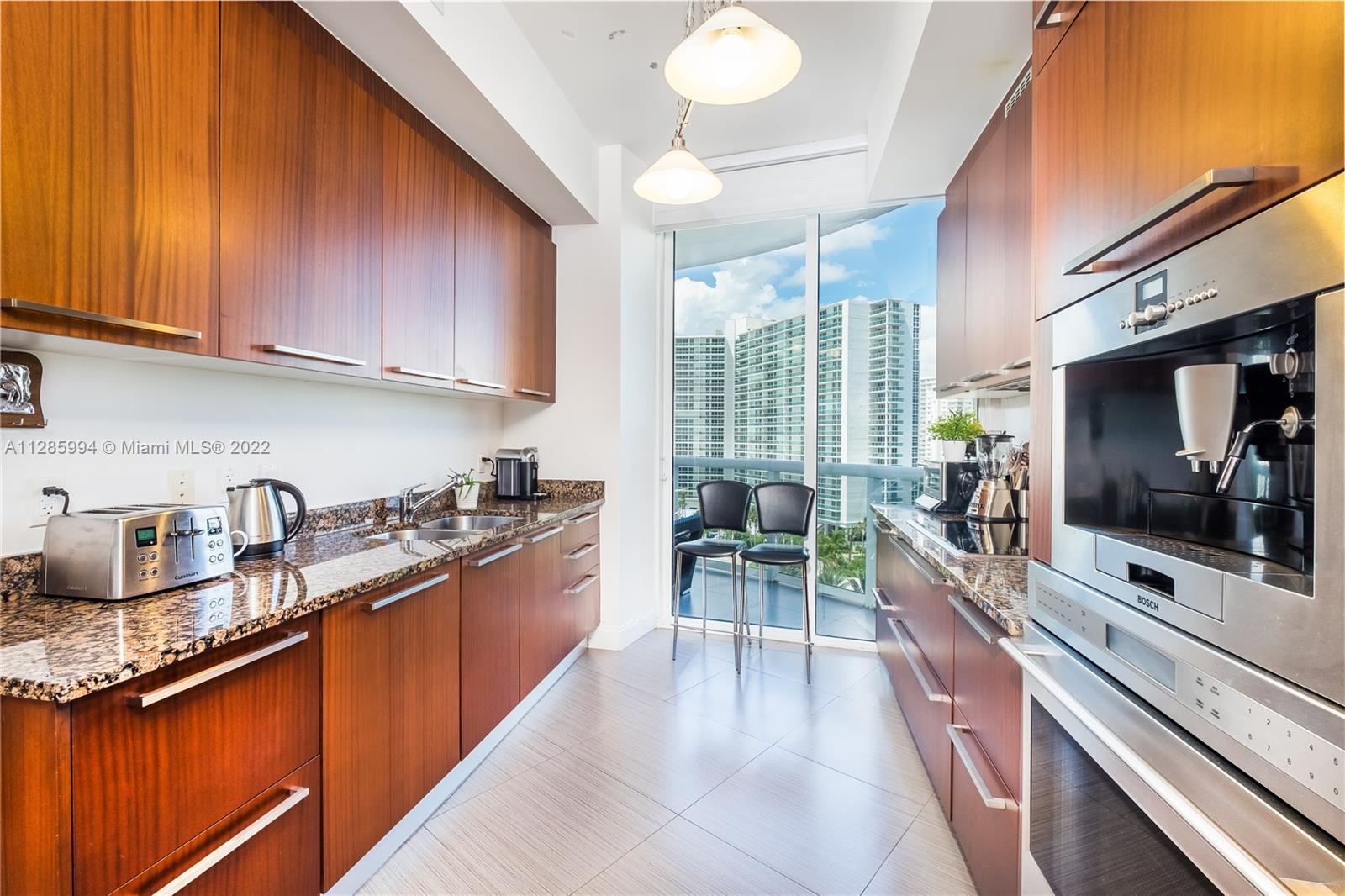 See details 705 2 / 2 1463 sq. ft. $ 2022-10-08 0 Photo