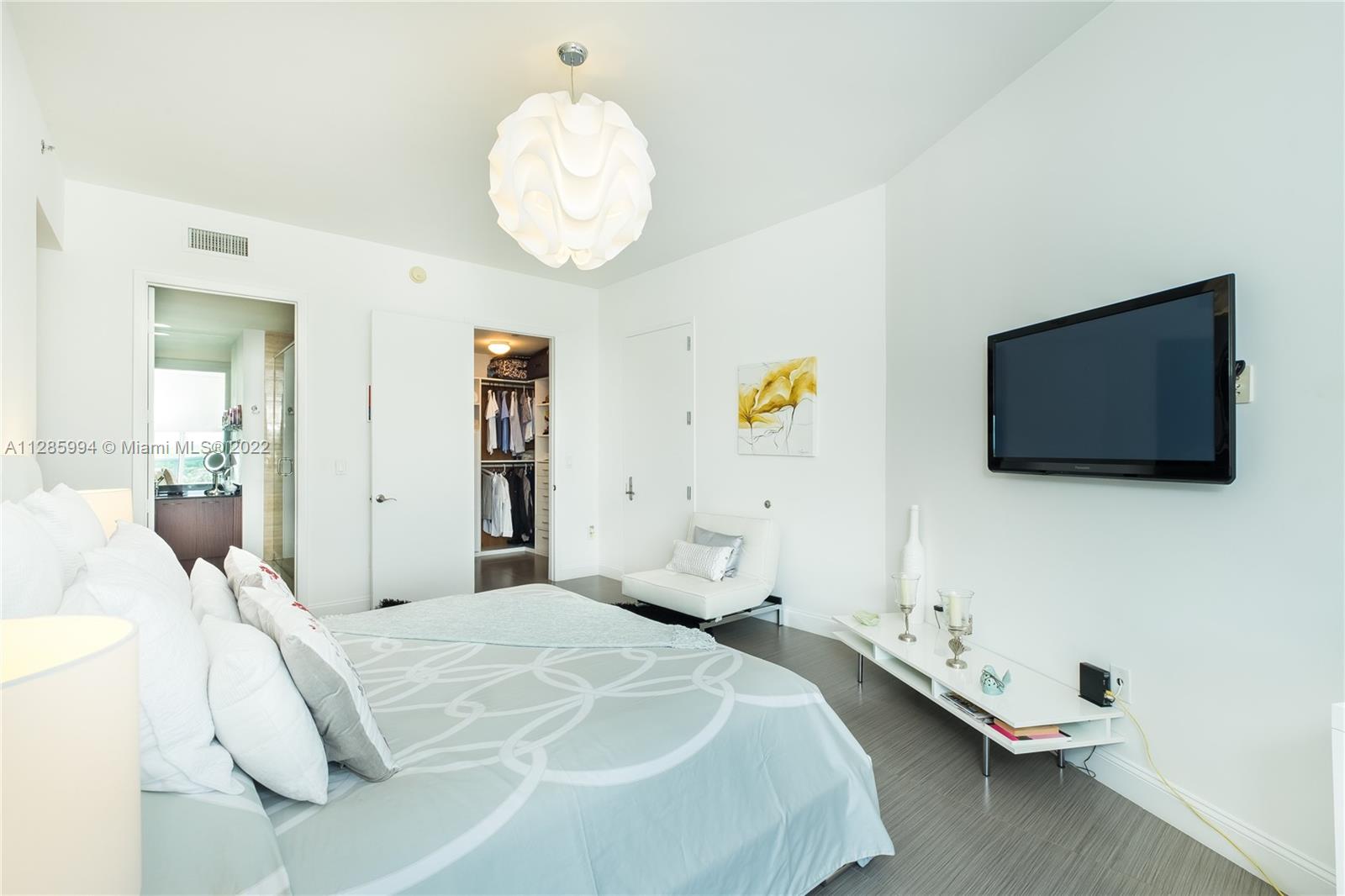 See details 705 2 / 2 1463 sq. ft. $ 2022-10-08 0 Photo