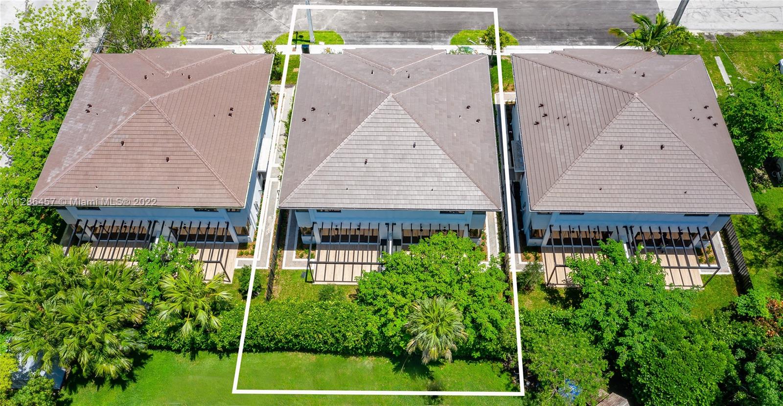 See details / 4580 sq. ft. $ 2023-01-10 0 Photo