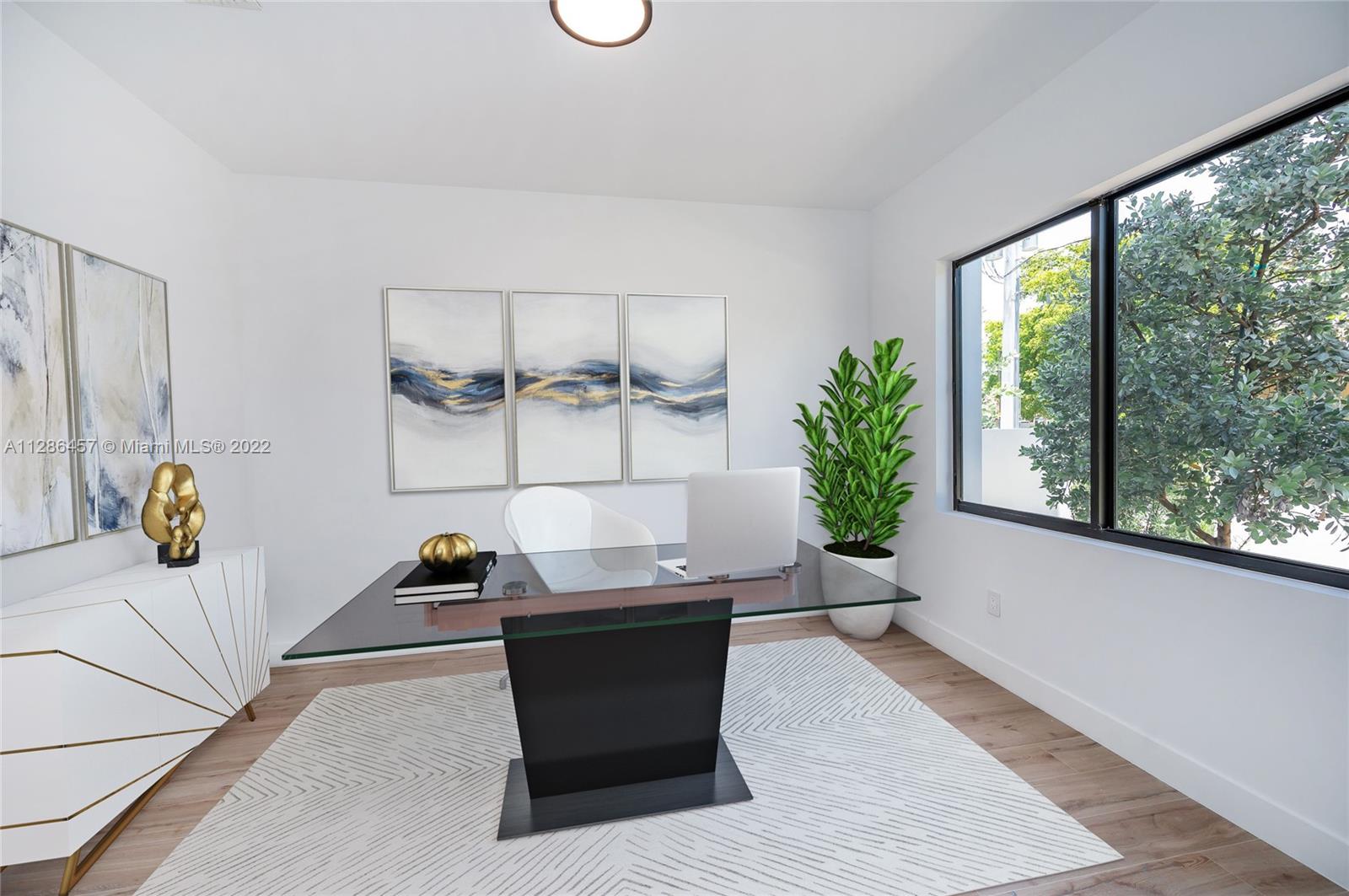 See details / 4580 sq. ft. $ 2023-01-10 0 Photo