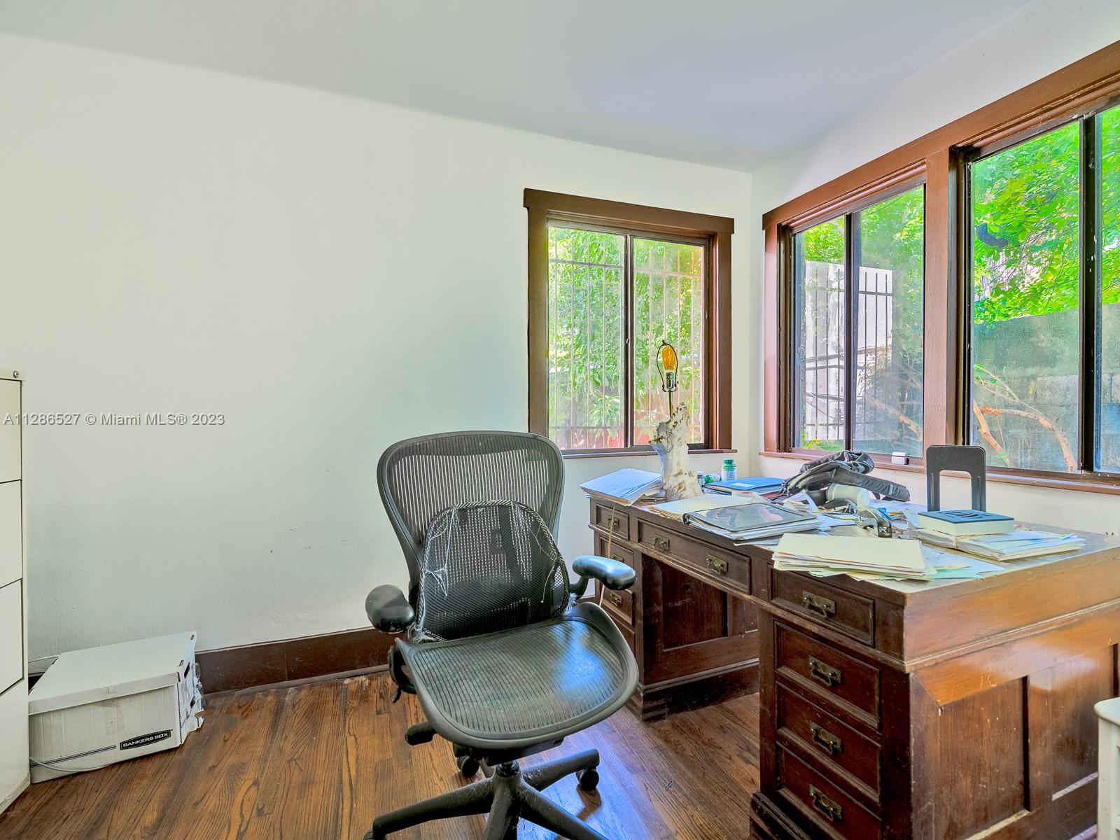 See details / 4931 sq. ft. $ 2022-12-18 0 Photo
