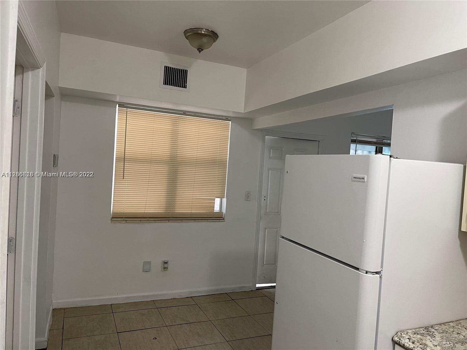 See details / 1476 sq. ft. $ 2022-10-10 0 Photo
