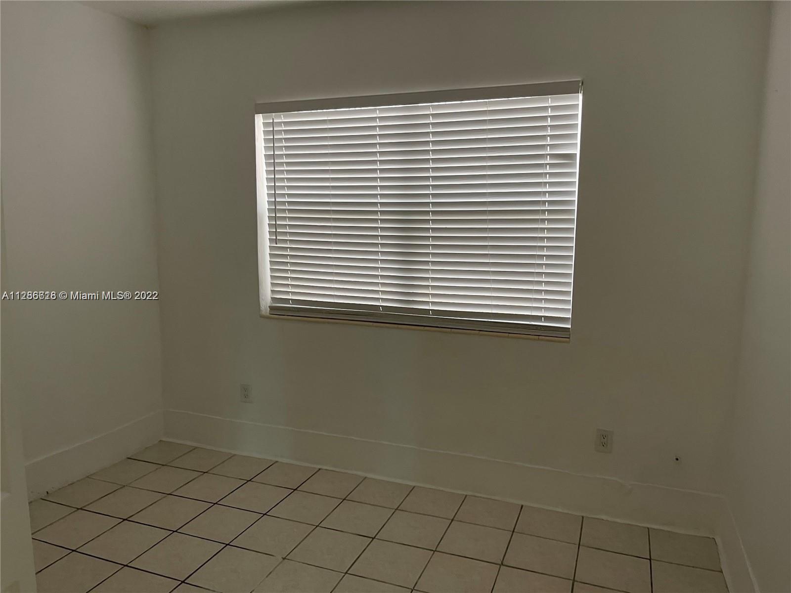 See details / 1476 sq. ft. $ 2022-10-10 0 Photo