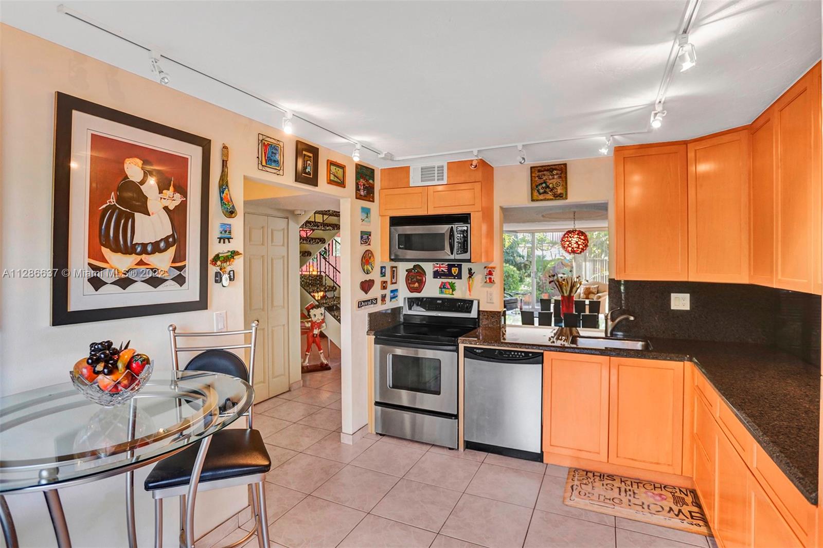 Photo of 2416 11th St (2416), Hallandale Beach, Florida, 33009 - Very large patio to entertain and spend time enjoying the wonderful weather.