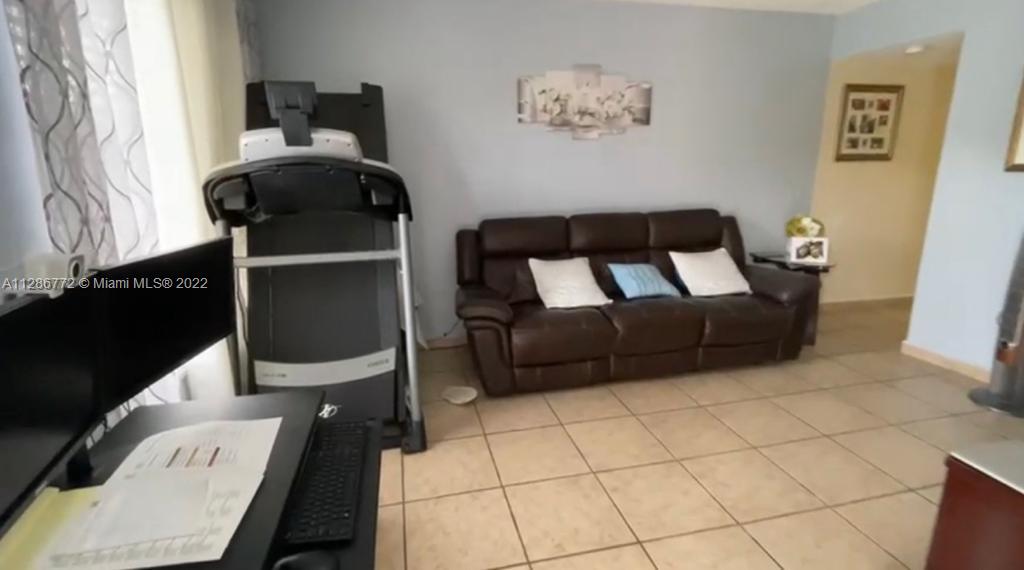 See details / 2688 sq. ft. $ 2022-10-10 0 Photo