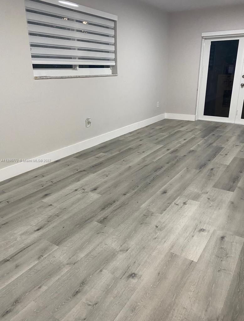 See details / 2688 sq. ft. $ 2022-10-10 0 Photo