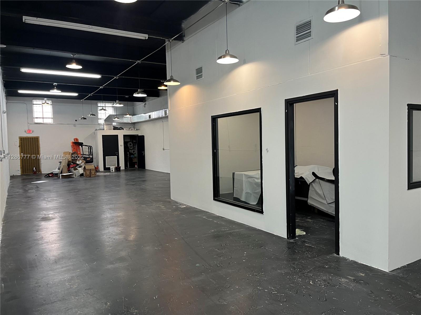 See details / sq. ft. $ 2022-11-21 0 Photo