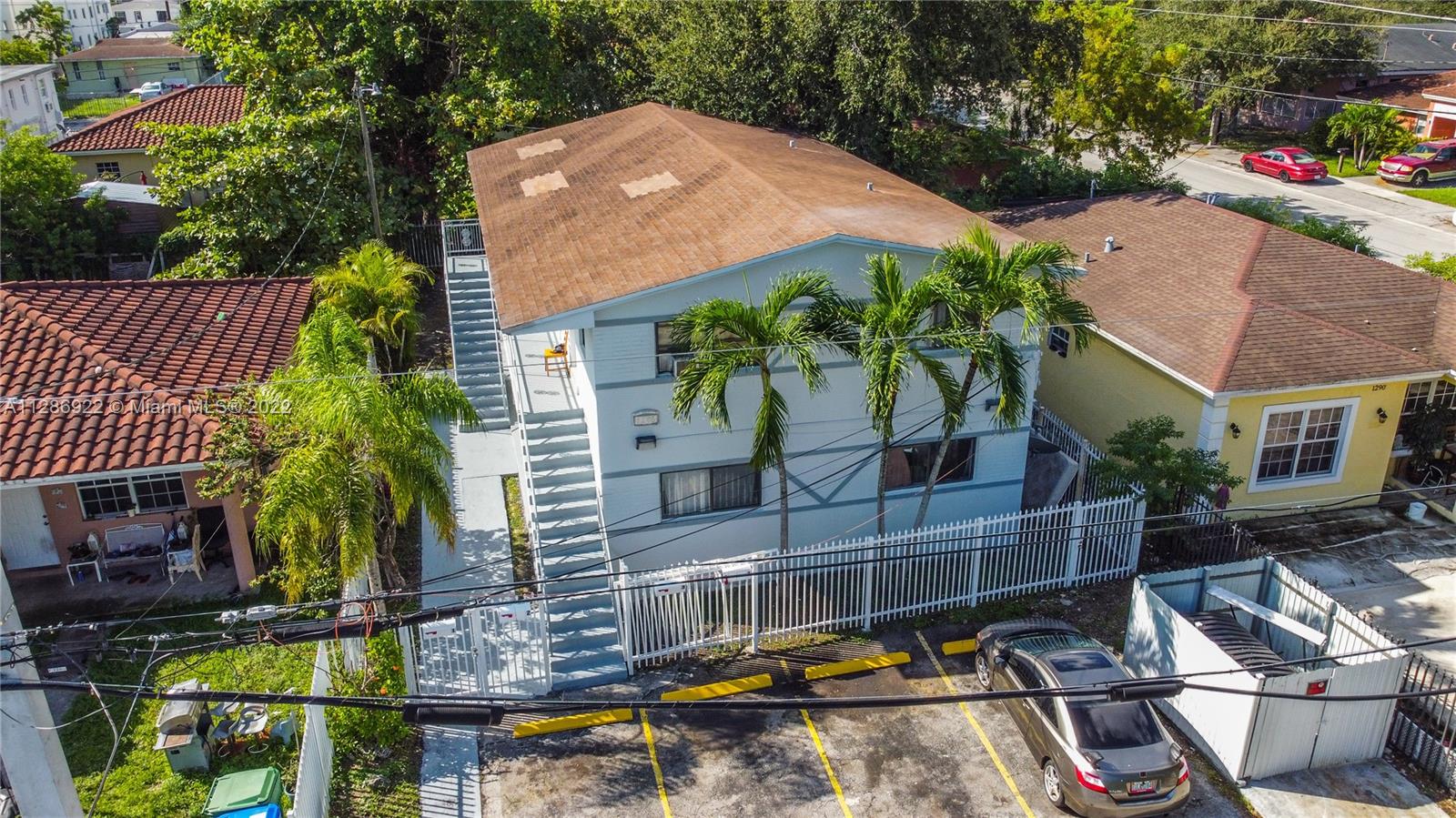 See details / 3596 sq. ft. $ 2022-10-11 0 Photo