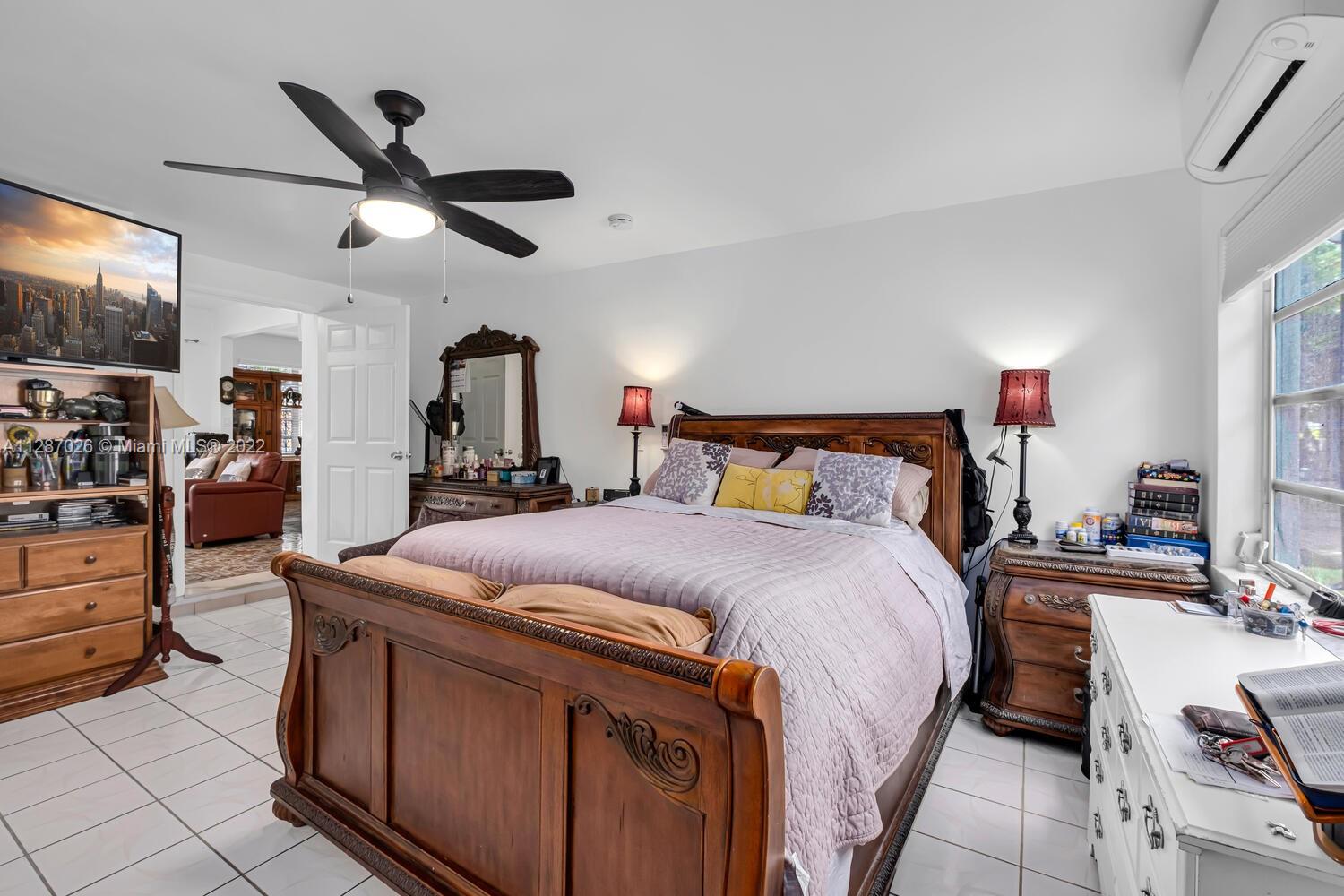 See details / 2639 sq. ft. $ 2022-10-11 0 Photo