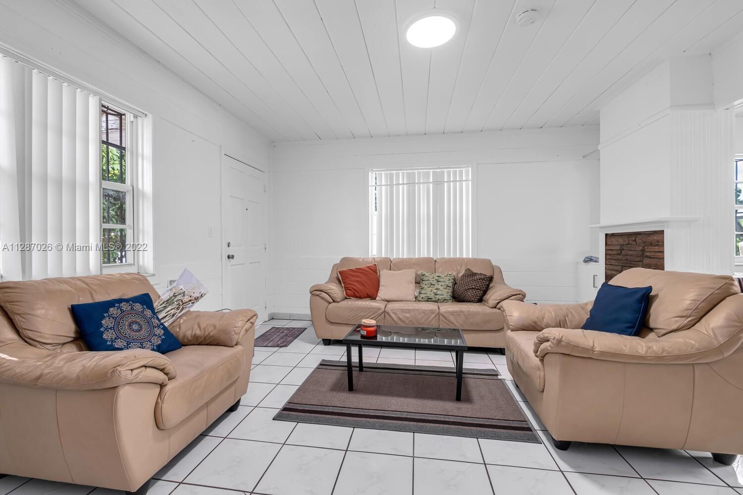 See details / 2639 sq. ft. $ 2022-10-11 0 Photo