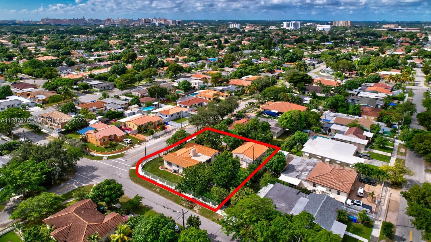See details / 2639 sq. ft. $ 2022-10-11 0 Photo