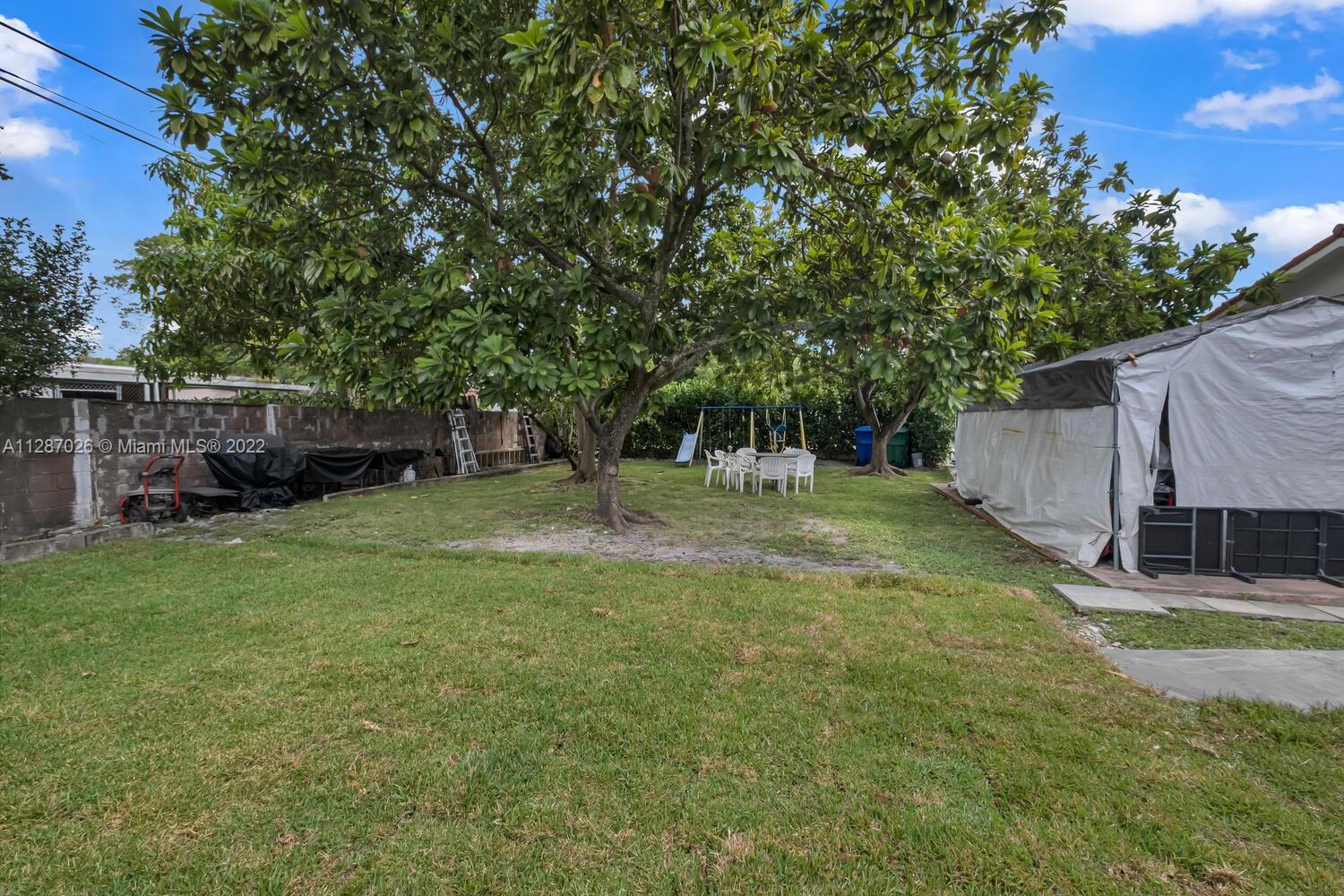 See details / 2639 sq. ft. $ 2022-10-11 0 Photo