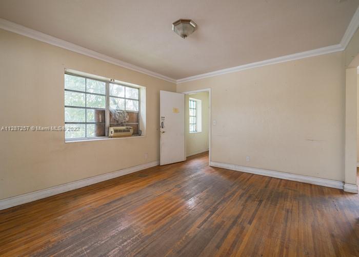 See details / 3472 sq. ft. $ 2022-12-15 0 Photo
