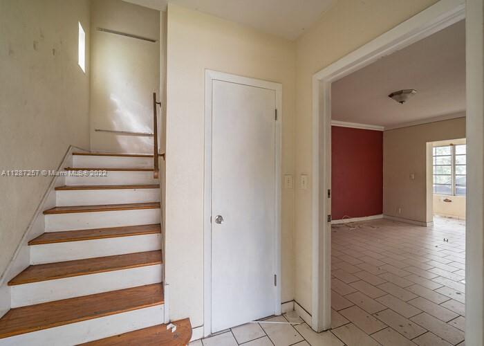 See details / 3472 sq. ft. $ 2022-12-15 0 Photo