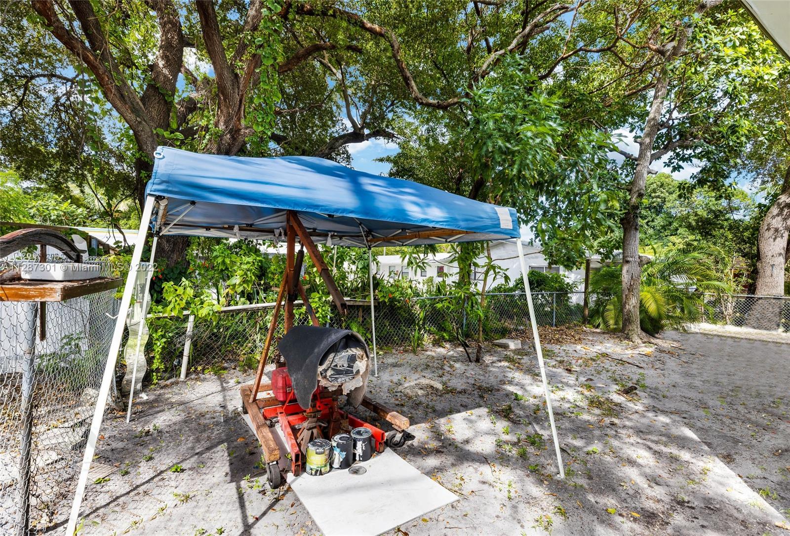 See details / 2648 sq. ft. $ 2022-10-11 0 Photo