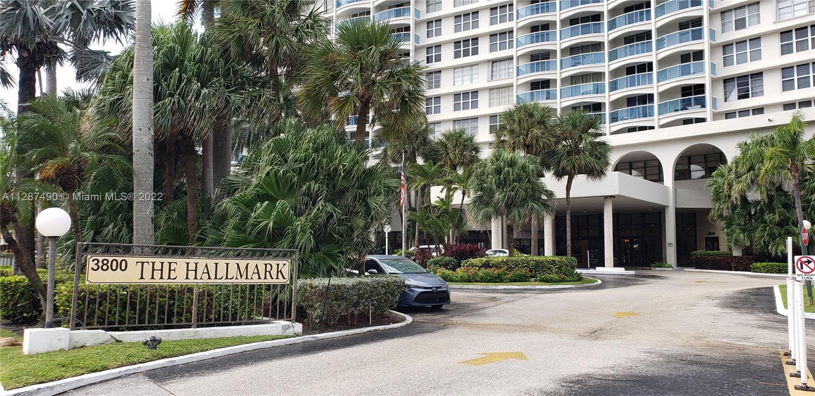 Photo of 3800 Ocean Dr #425, Hollywood, Florida, 33019 - Front