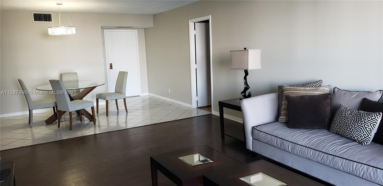 Photo of 3800 Ocean Dr #425, Hollywood, Florida, 33019 - Dining and living room